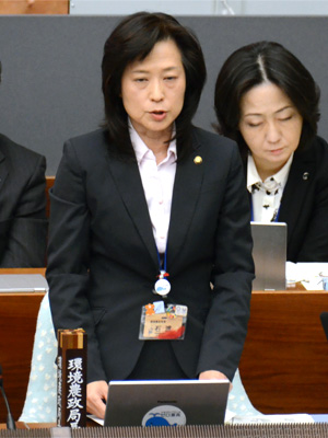 答弁を行う環境農政局長